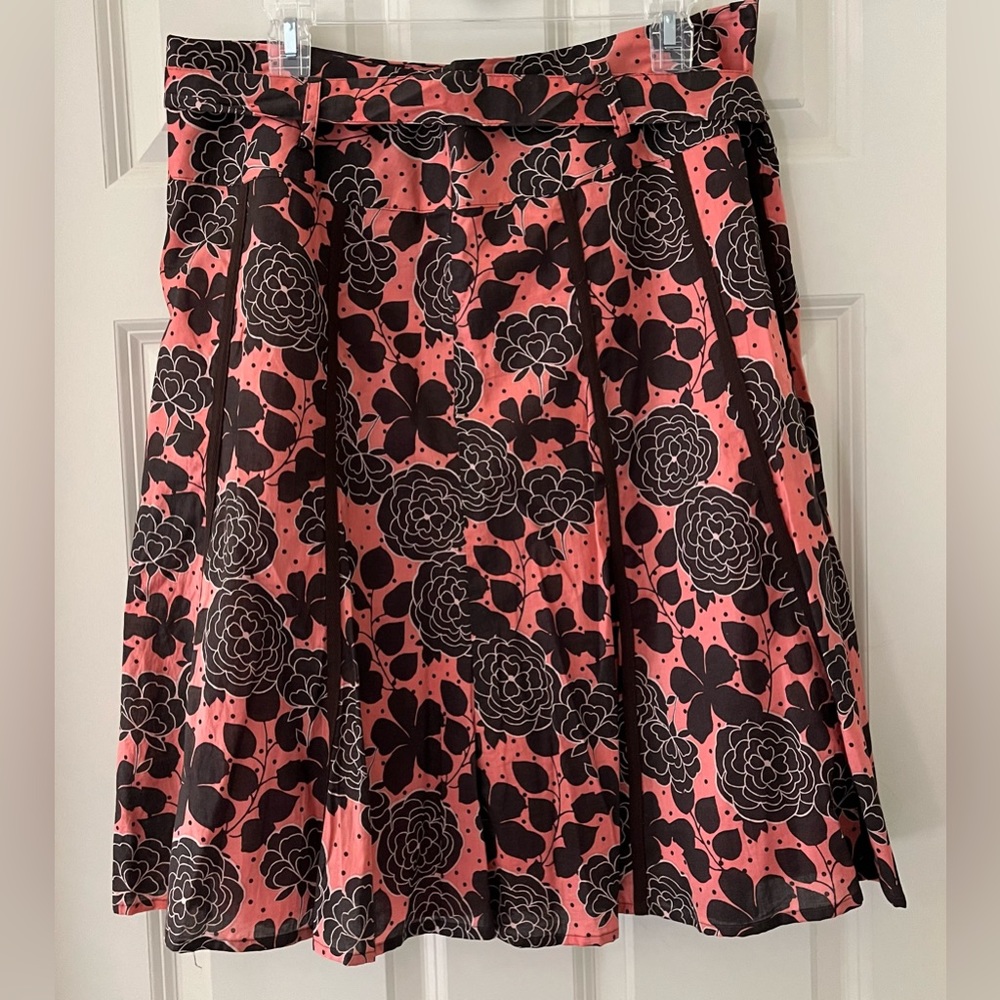 Women’s Apt.9 light coral and brown floral pleated skirt, size 12